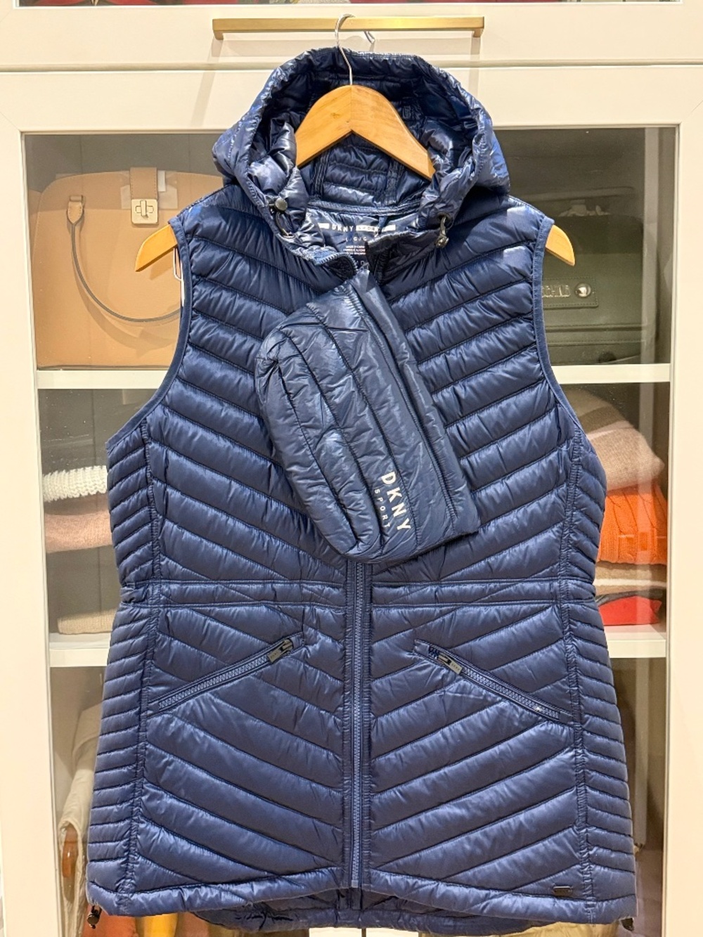 DKNY Hooded Puffer Vest | Lightweight Quilted Zip-Up Jacket | Women’s Large